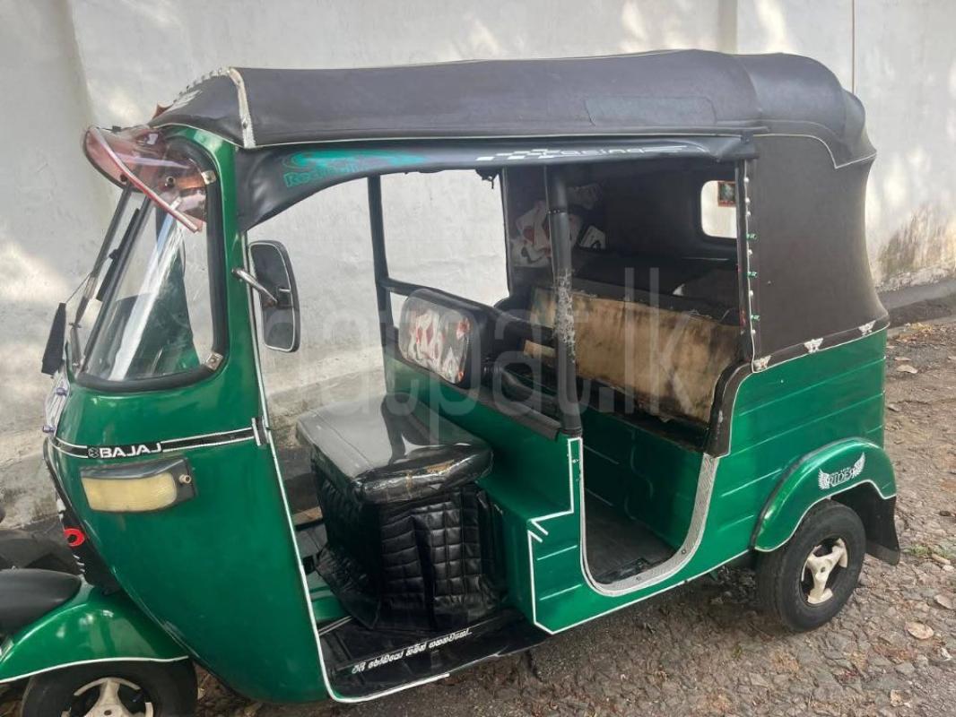 Bajaj Three Wheel 2005 - பயன்படுத்தப்பட்டது முச்சக்கர வண்டி sale in Sri Lanka - patpat.lk