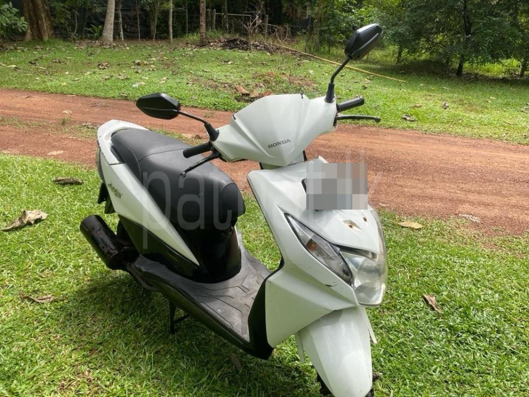 Advertisement image 6