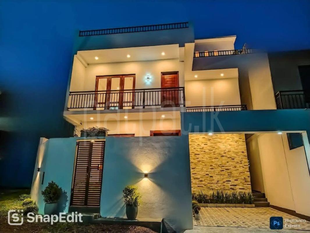 Advertisement image 1