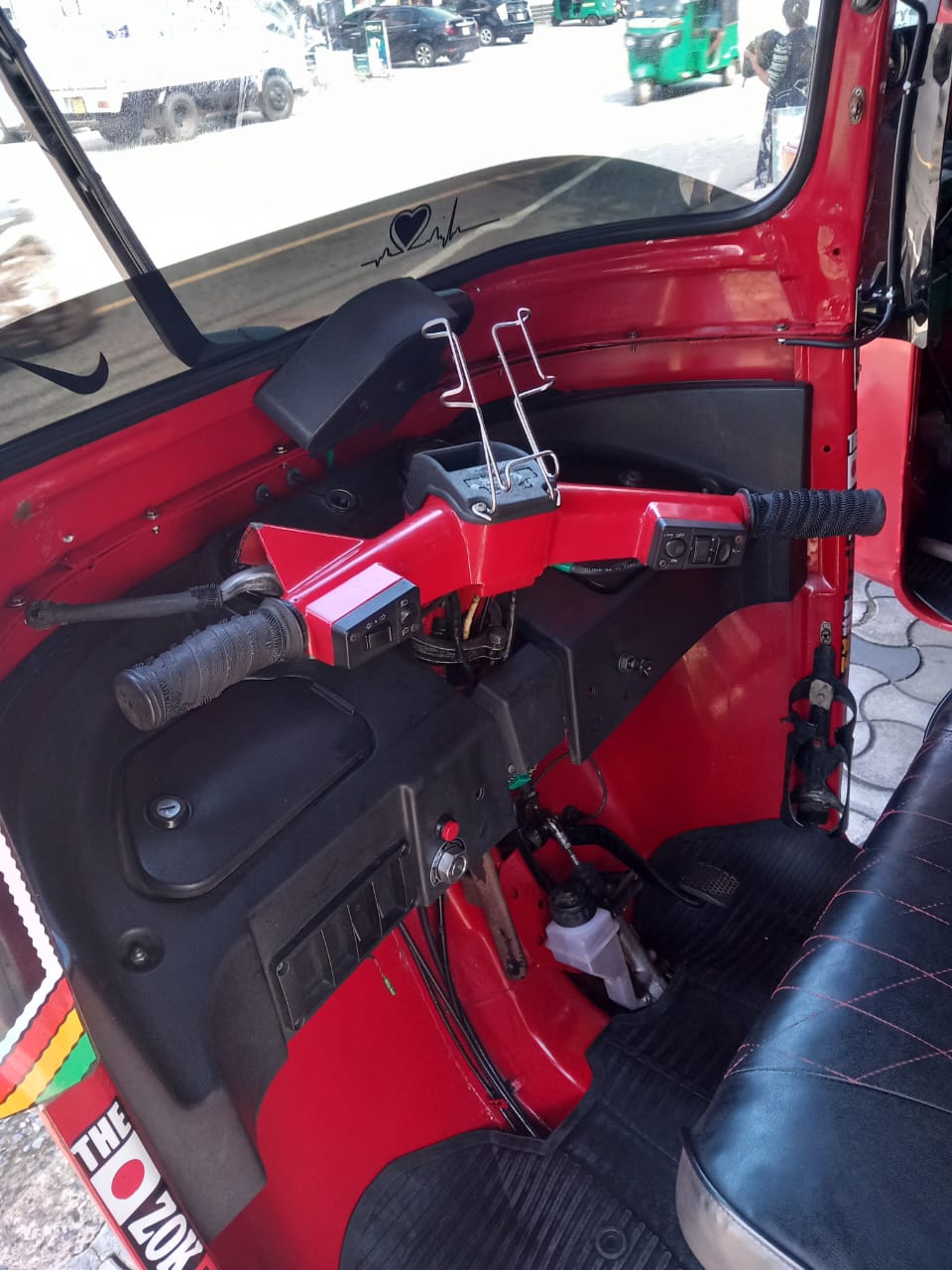 Bajaj Three Wheel 2013 - Used Three wheeler sale in Sri Lanka - patpat.lk