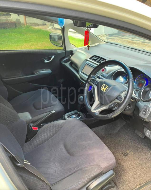 Honda Fit 2014 - பயன்படுத்தப்பட்டது கார் sale in Sri Lanka - patpat.lk
