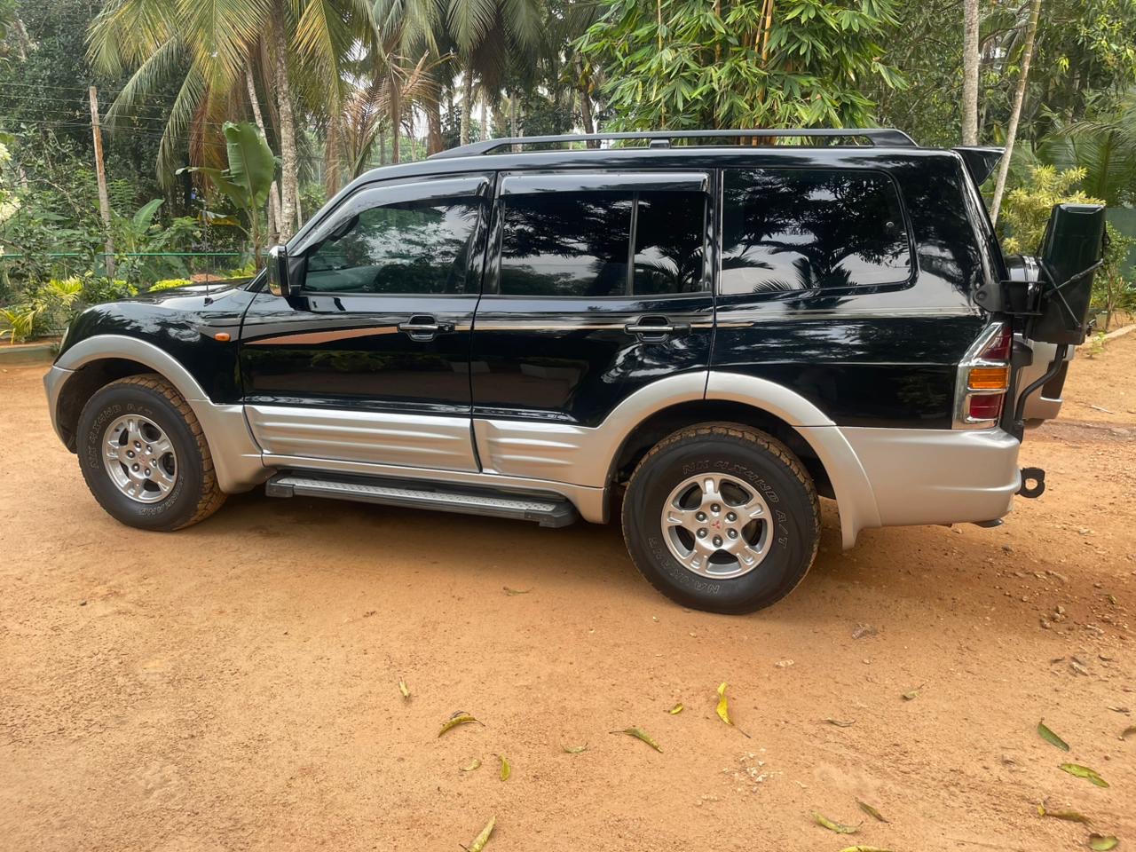 Mitsubishi Montero 2000 - பயன்படுத்தப்பட்டது SUV sale in Sri Lanka - patpat.lk