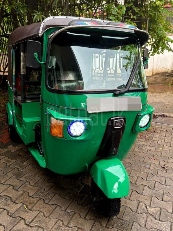 Bajaj 4 stroke 2010 - பயன்படுத்தப்பட்டது முச்சக்கர வண்டி sale in Sri Lanka - patpat.lk