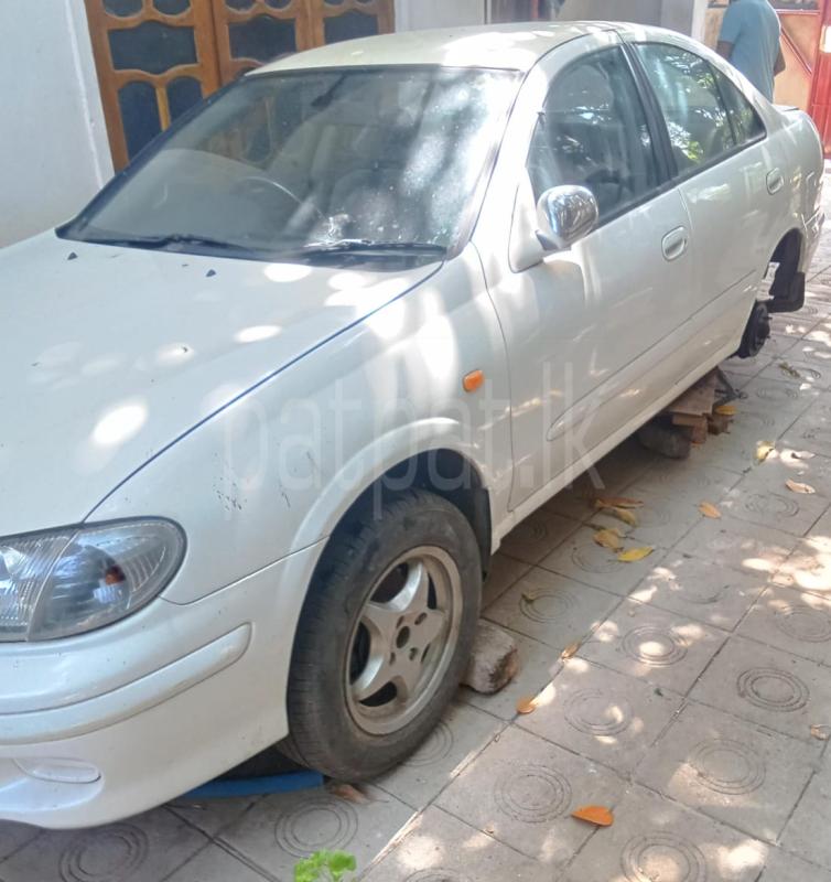 Nissan ExSunny 2000 - பயன்படுத்தப்பட்டது கார் sale in Sri Lanka - patpat.lk