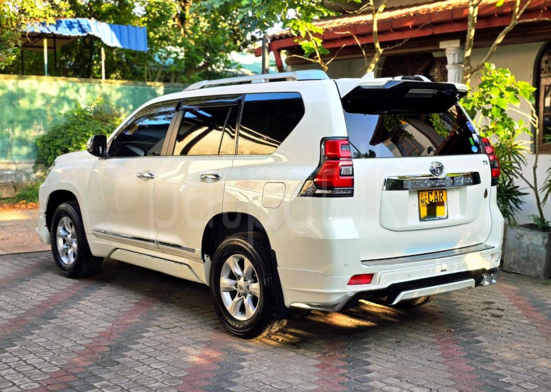 Advertisement image 6