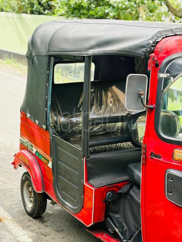 Bajaj Three Wheel 2012 - பயன்படுத்தப்பட்டது முச்சக்கர வண்டி sale in Sri Lanka - patpat.lk