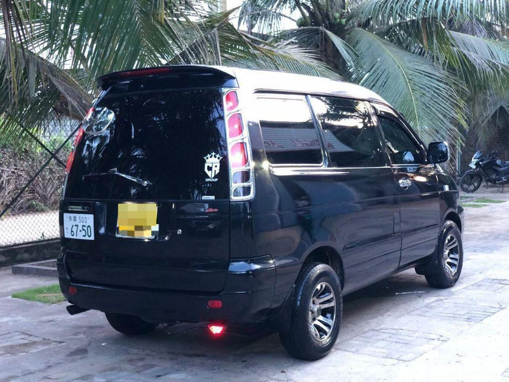 Toyota Noah 1998 - பயன்படுத்தப்பட்டது வேன் sale in Sri Lanka - patpat.lk