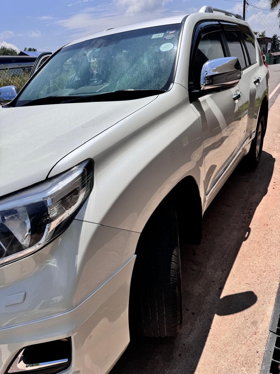 Toyota Land Cruiser Prado 2015 - Used SUV sale in Sri Lanka - patpat.lk