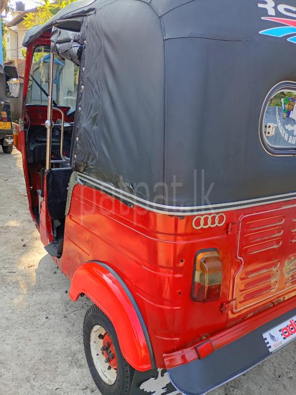 Bajaj Three Wheel 2010 - பயன்படுத்தப்பட்டது முச்சக்கர வண்டி sale in Sri Lanka - patpat.lk