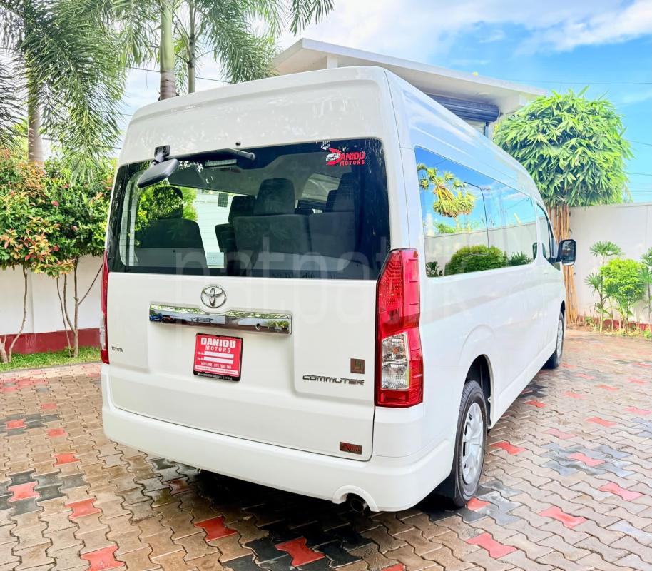 Advertisement image 6