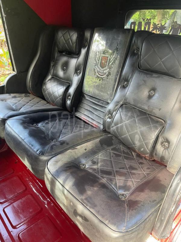 Advertisement image 6