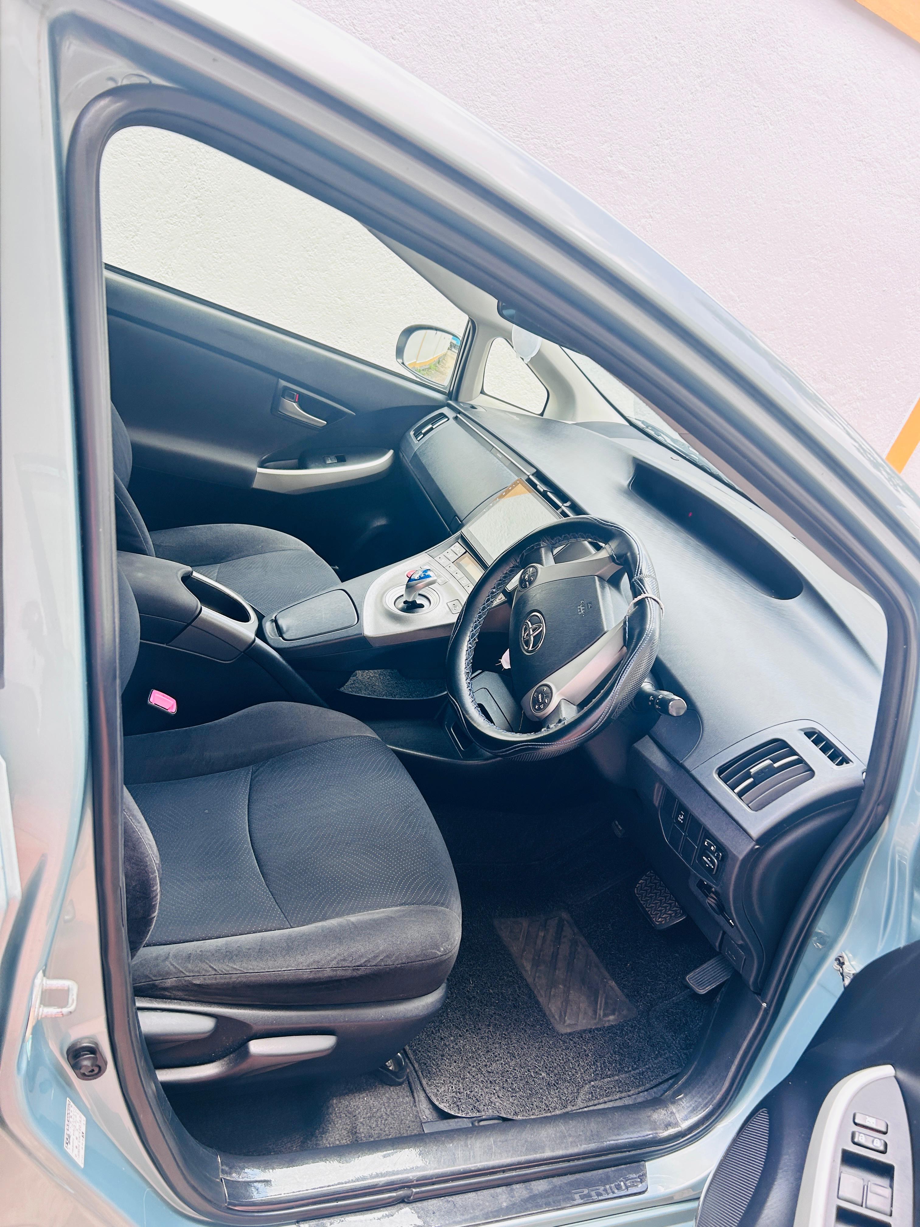 Toyota Prius 2013 - Used Car sale in Sri Lanka - patpat.lk