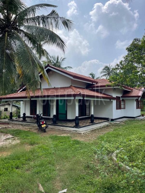 House for Sale in Dummalasuriya