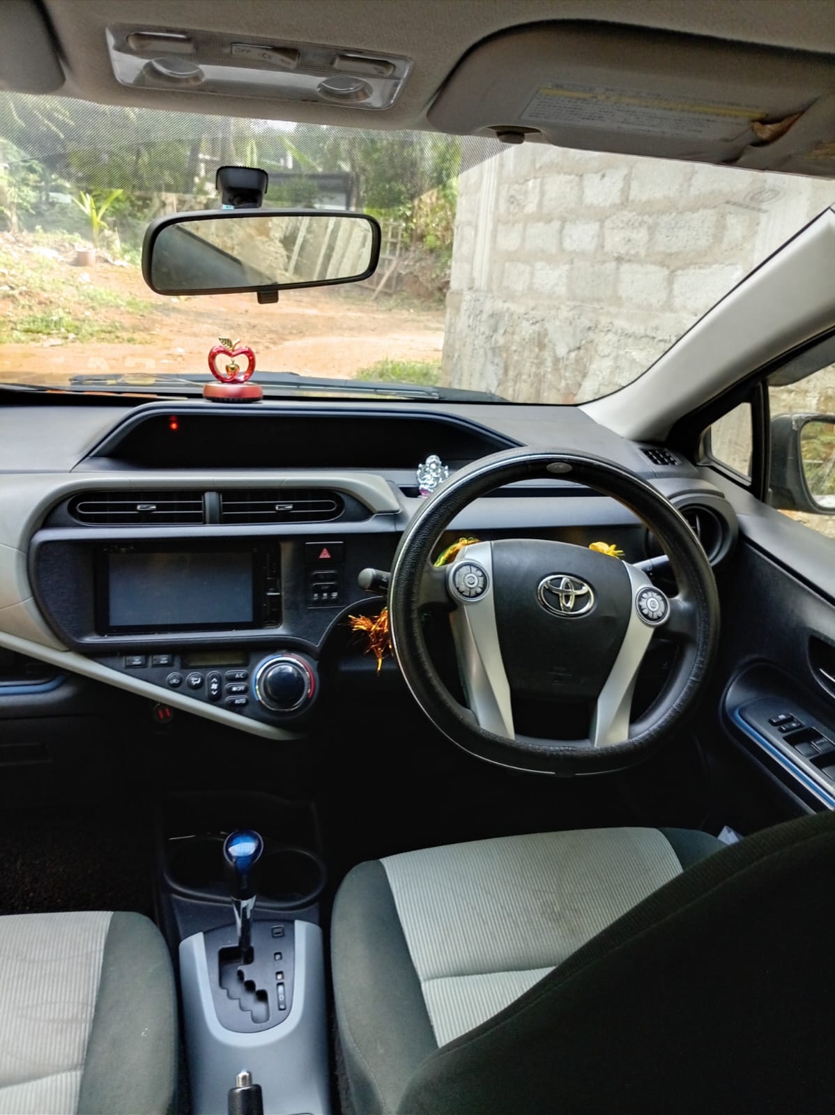 Toyota Car 2013 - Used Car sale in Sri Lanka - patpat.lk