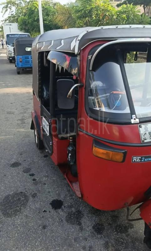 Bajaj Three Wheel 2006 - பயன்படுத்தப்பட்டது முச்சக்கர வண்டி sale in Sri Lanka - patpat.lk