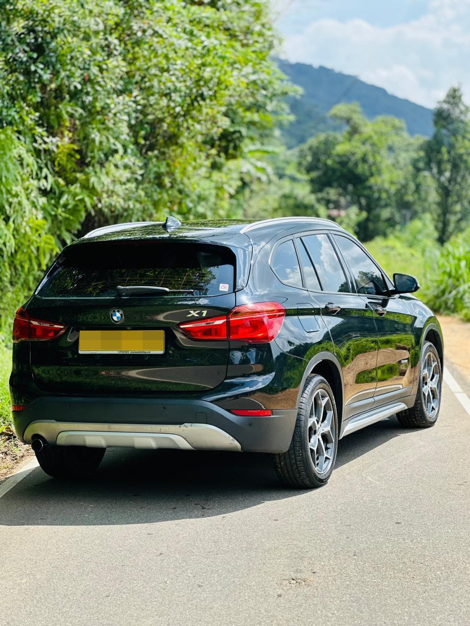 BMW X Series 2017 - பயன்படுத்தப்பட்டது SUV sale in Sri Lanka - patpat.lk