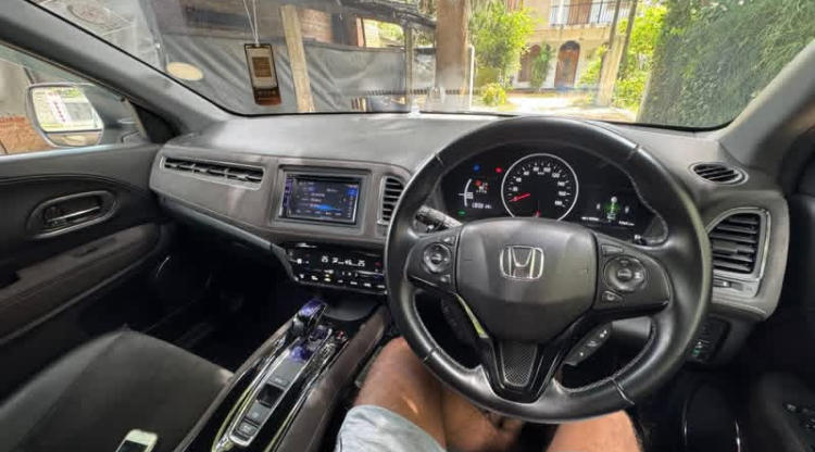 Honda Vezel 2018 - பயன்படுத்தப்பட்டது SUV sale in Sri Lanka - patpat.lk