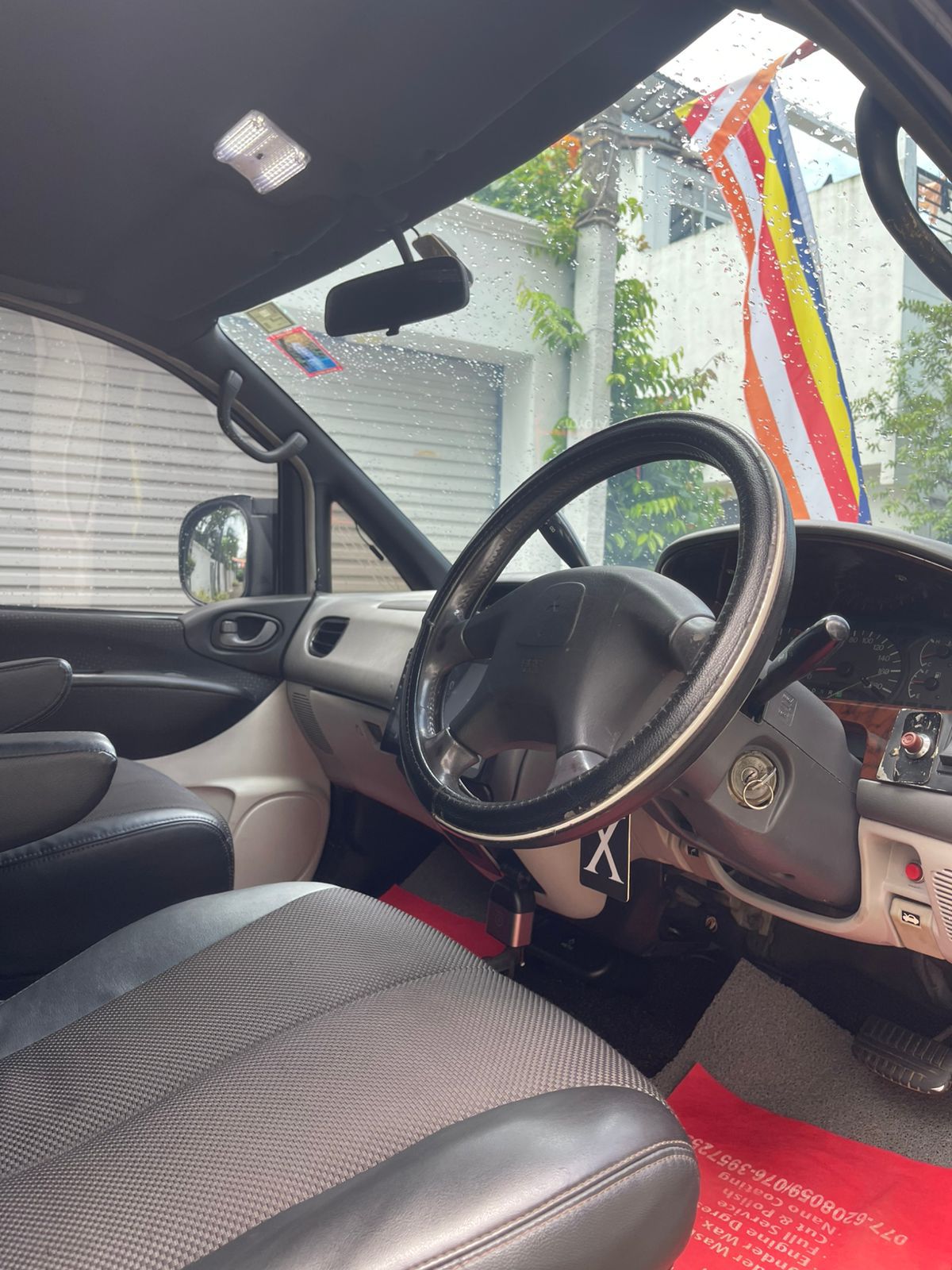 Mitsubishi L400 1998 - பயன்படுத்தப்பட்டது வேன் sale in Sri Lanka - patpat.lk