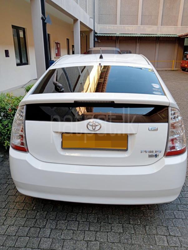Toyota PRIUS S GRADE 2012 - பயன்படுத்தப்பட்டது கார் sale in Sri Lanka - patpat.lk