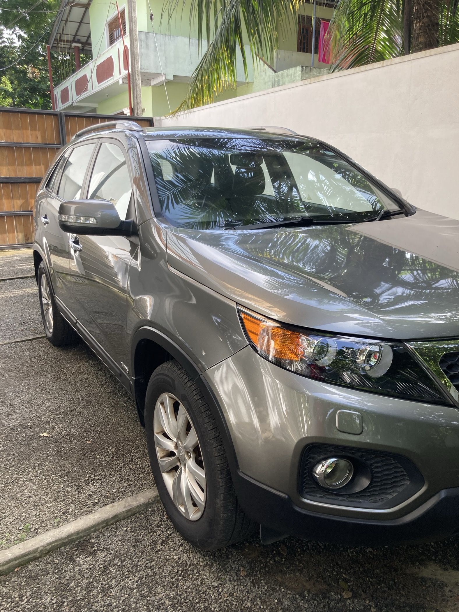 KIA Sorento 2011 - பயன்படுத்தப்பட்டது SUV sale in Sri Lanka - patpat.lk