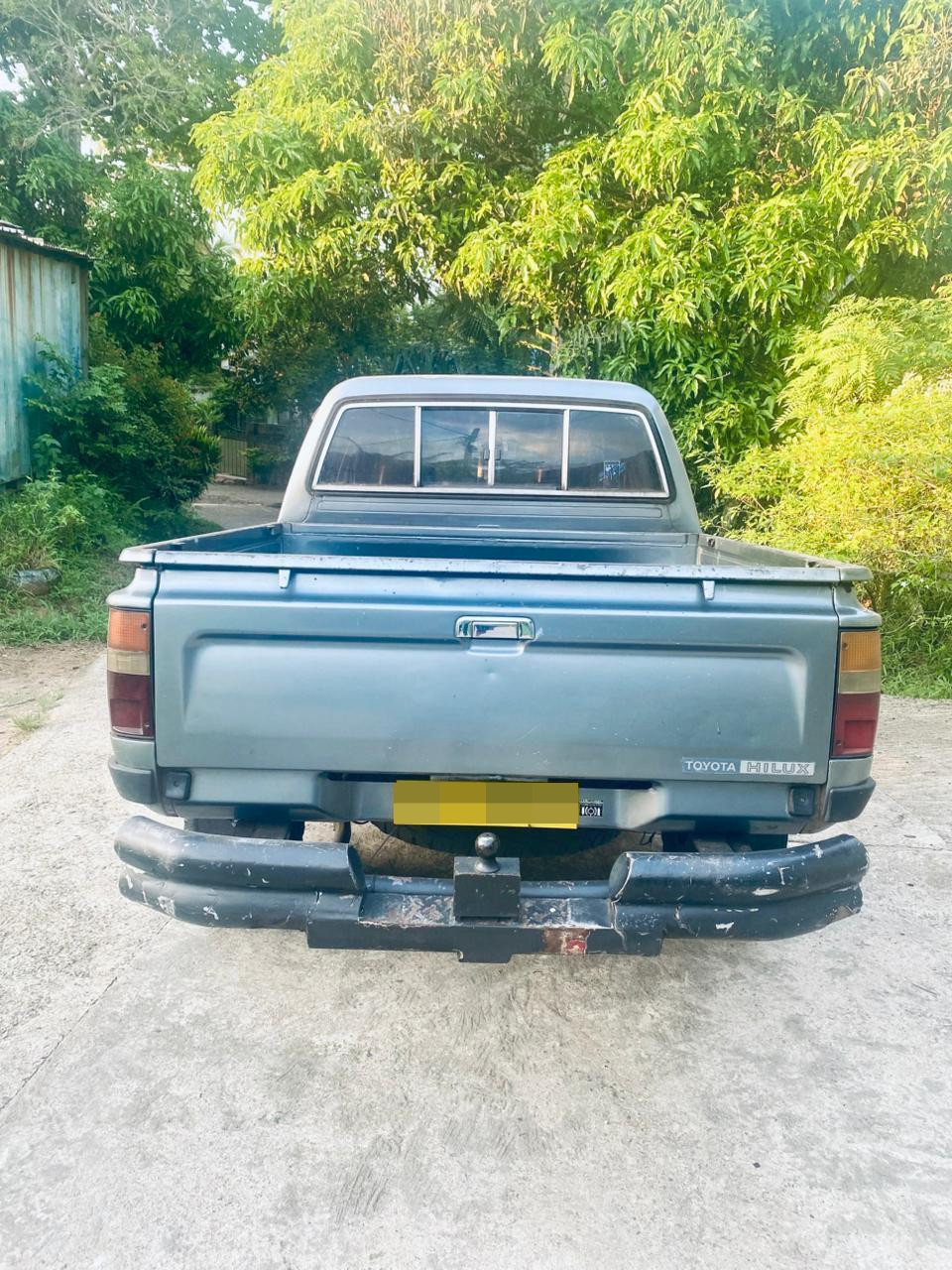 Toyota Hilux 1992 - பயன்படுத்தப்பட்டது சரக்கு போக்குவரத்து sale in Sri Lanka - patpat.lk