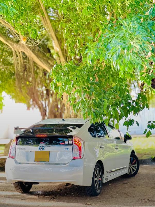Toyota PRIUS G GRADE 2013 - Used Car sale in Sri Lanka - patpat.lk