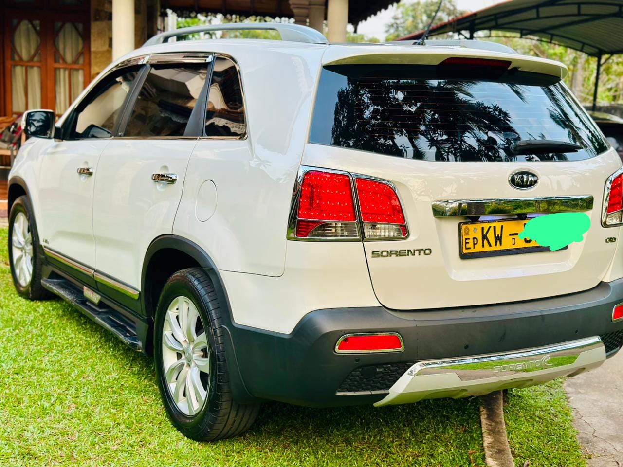 KIA Sorento 2012 - பயன்படுத்தப்பட்டது SUV sale in Sri Lanka - patpat.lk