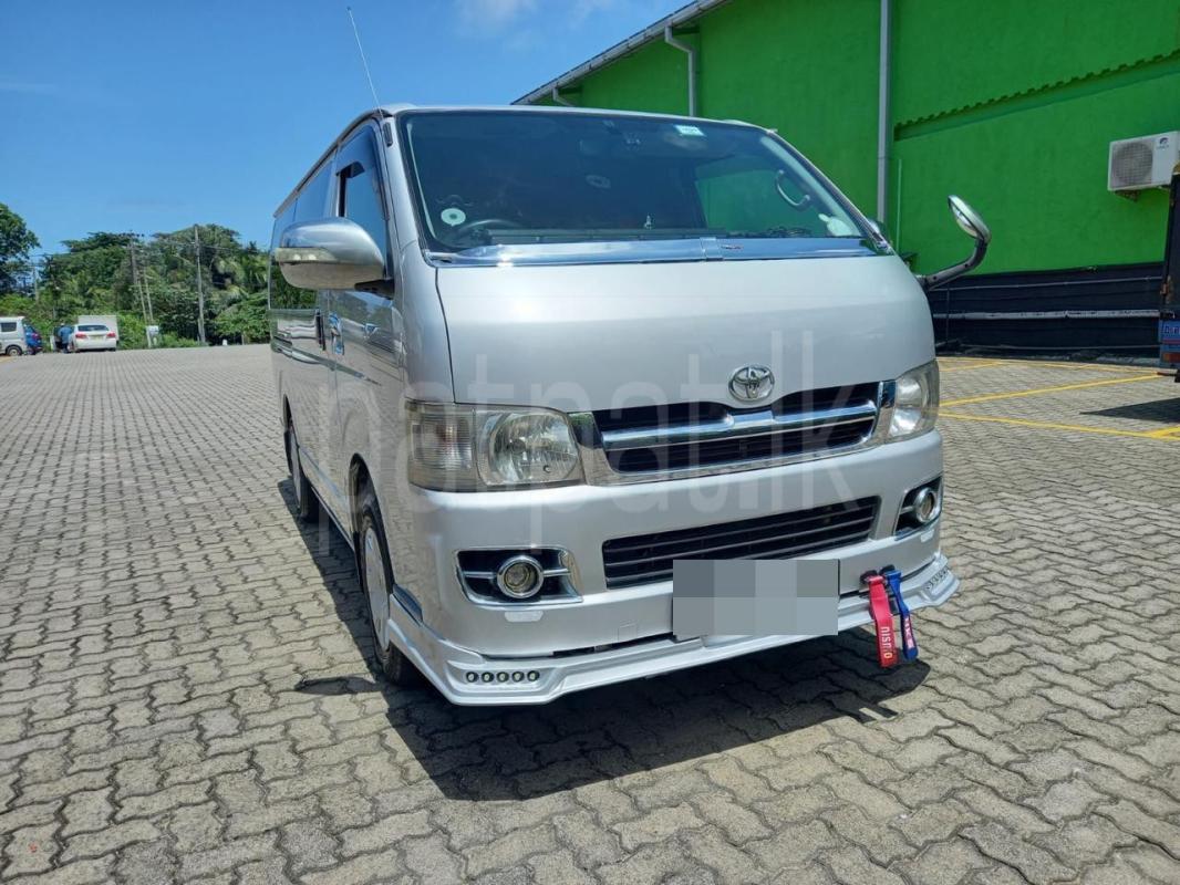 Toyota Super GL 2007 - பயன்படுத்தப்பட்டது வேன் sale in Sri Lanka - patpat.lk