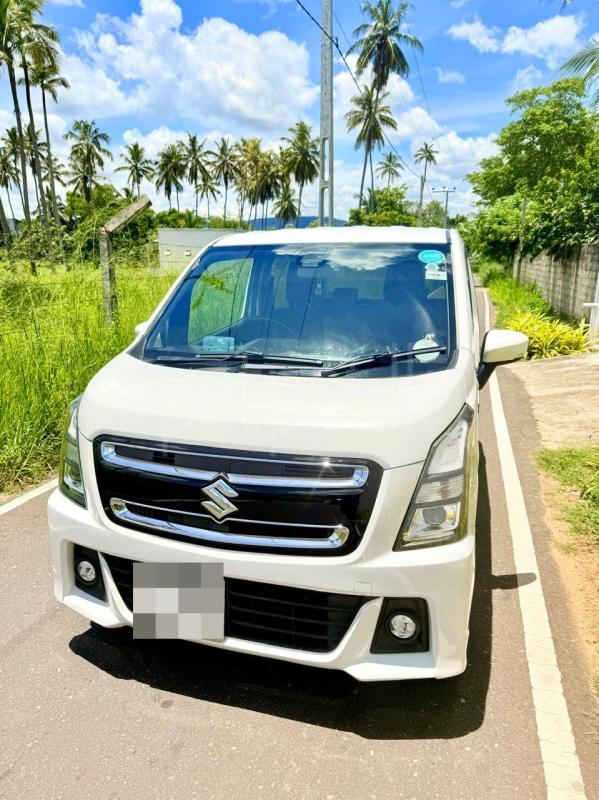 Suzuki Wagon R 2018 - பயன்படுத்தப்பட்டது கார் sale in Sri Lanka - patpat.lk