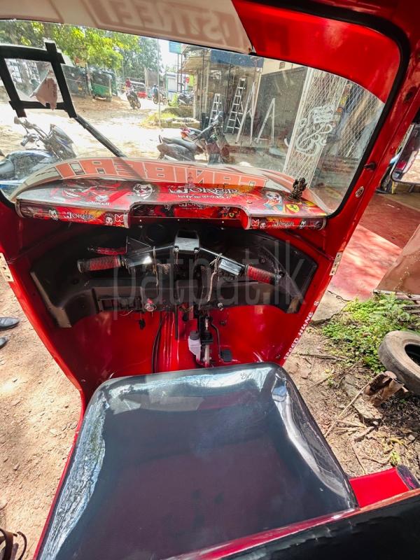 Bajaj Three Wheel 2012 - Used Three wheeler sale in Sri Lanka - patpat.lk