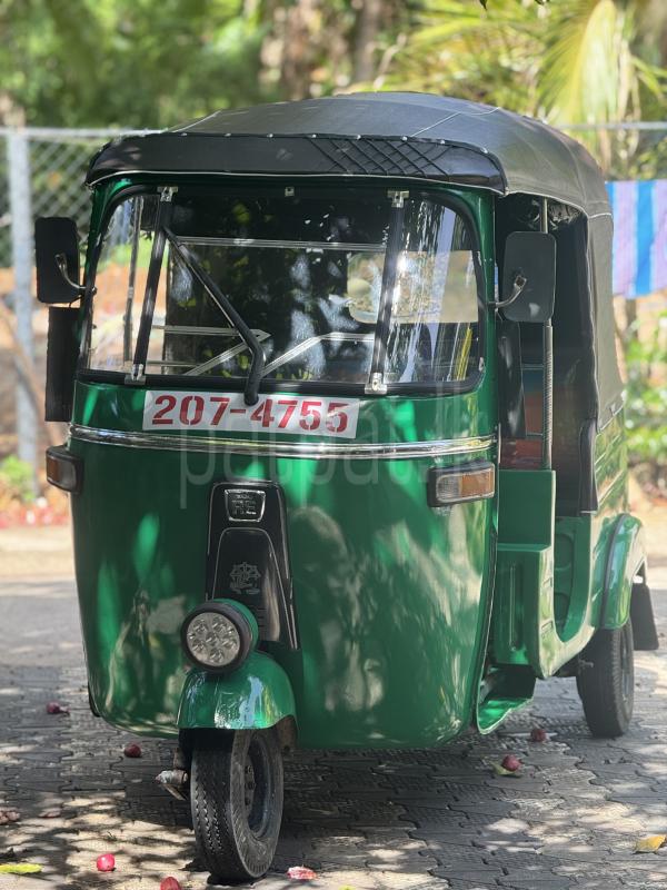 Bajaj Three Wheel 2000 - பயன்படுத்தப்பட்டது முச்சக்கர வண்டி sale in Sri Lanka - patpat.lk