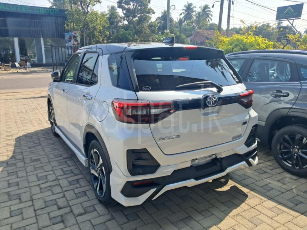 Advertisement image 3