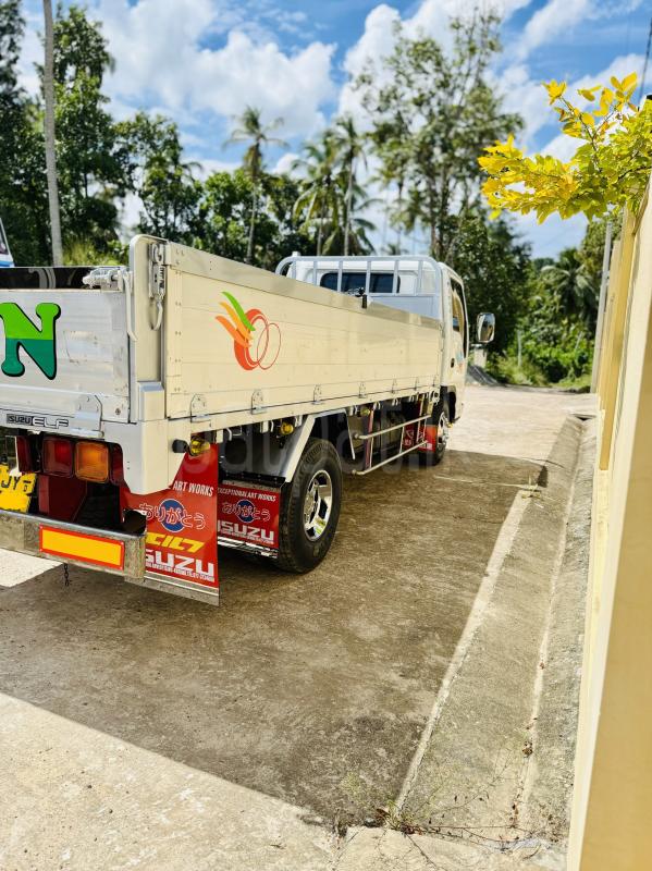 Advertisement image 4