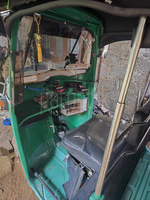 Bajaj Three Wheel 2003 - Used Three wheeler sale in Sri Lanka - patpat.lk