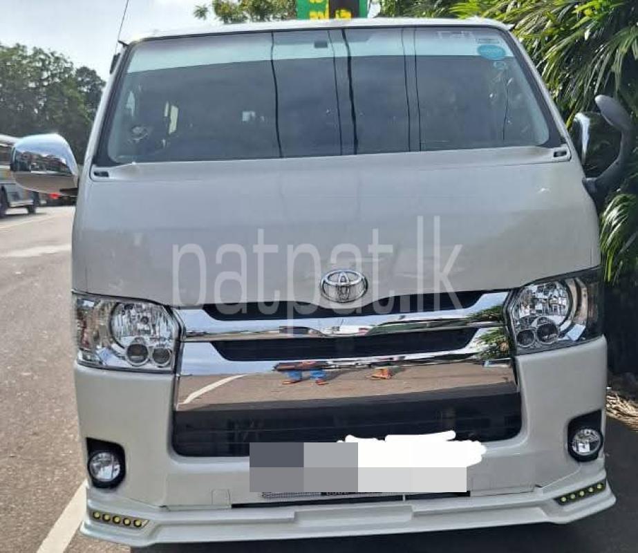 Toyota Hiace 2011 - பயன்படுத்தப்பட்டது வேன் sale in Sri Lanka - patpat.lk