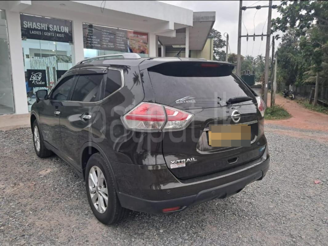 Nissan X Trail 2016 - பயன்படுத்தப்பட்டது SUV sale in Sri Lanka - patpat.lk