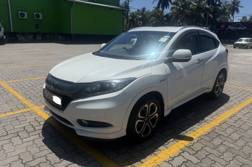Honda Vezel 2014 - Used SUV sale in Sri Lanka - patpat.lk