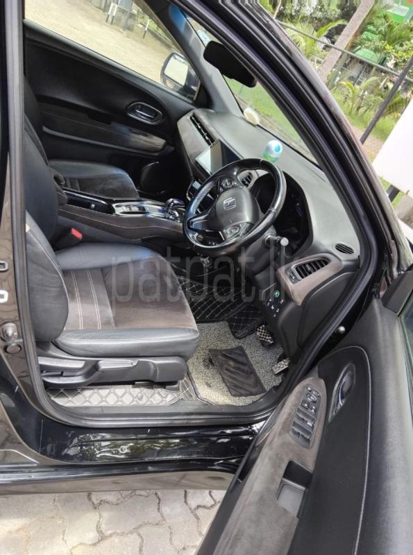 Honda Vezel 2017 - பயன்படுத்தப்பட்டது SUV sale in Sri Lanka - patpat.lk
