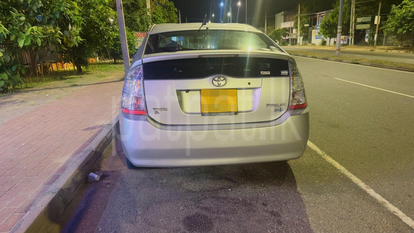 Toyota Prius 2008 - பயன்படுத்தப்பட்டது கார் sale in Sri Lanka - patpat.lk
