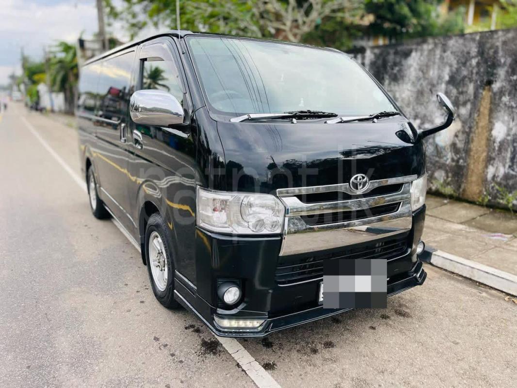 Toyota Hiace 2012 - மறுசீரமைக்கப்பட்டது வேன் sale in Sri Lanka - patpat.lk