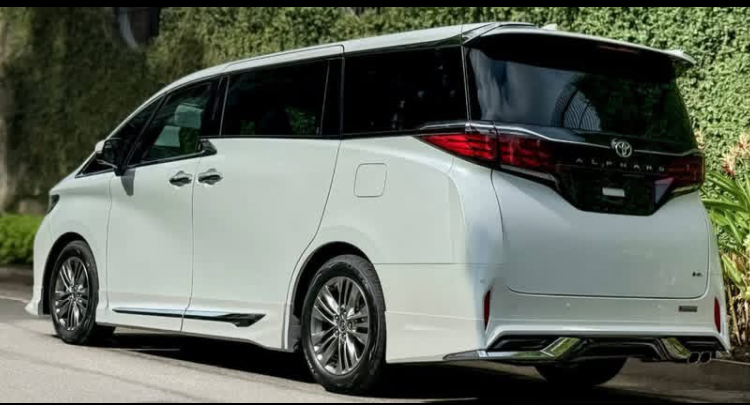 Toyota Alphard 2024 - பயன்படுத்தப்பட்டது வேன் sale in Sri Lanka - patpat.lk