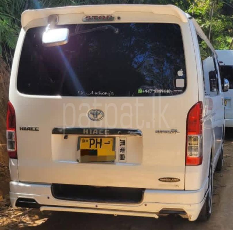 Toyota Hiace 2012 - பயன்படுத்தப்பட்டது வேன் sale in Sri Lanka - patpat.lk