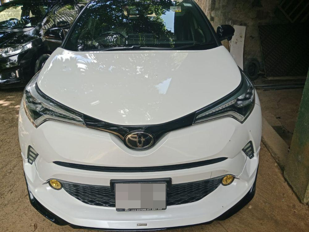 Toyota CHR 2018 ads-image-1