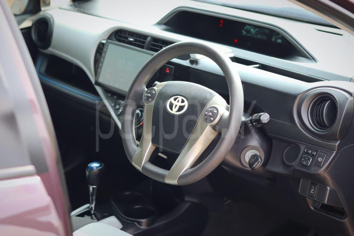 Toyota Aqua 2014 - பயன்படுத்தப்பட்டது கார் sale in Sri Lanka - patpat.lk