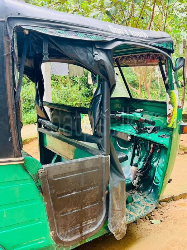 Bajaj Three Wheel 2004 - Used Three wheeler sale in Sri Lanka - patpat.lk