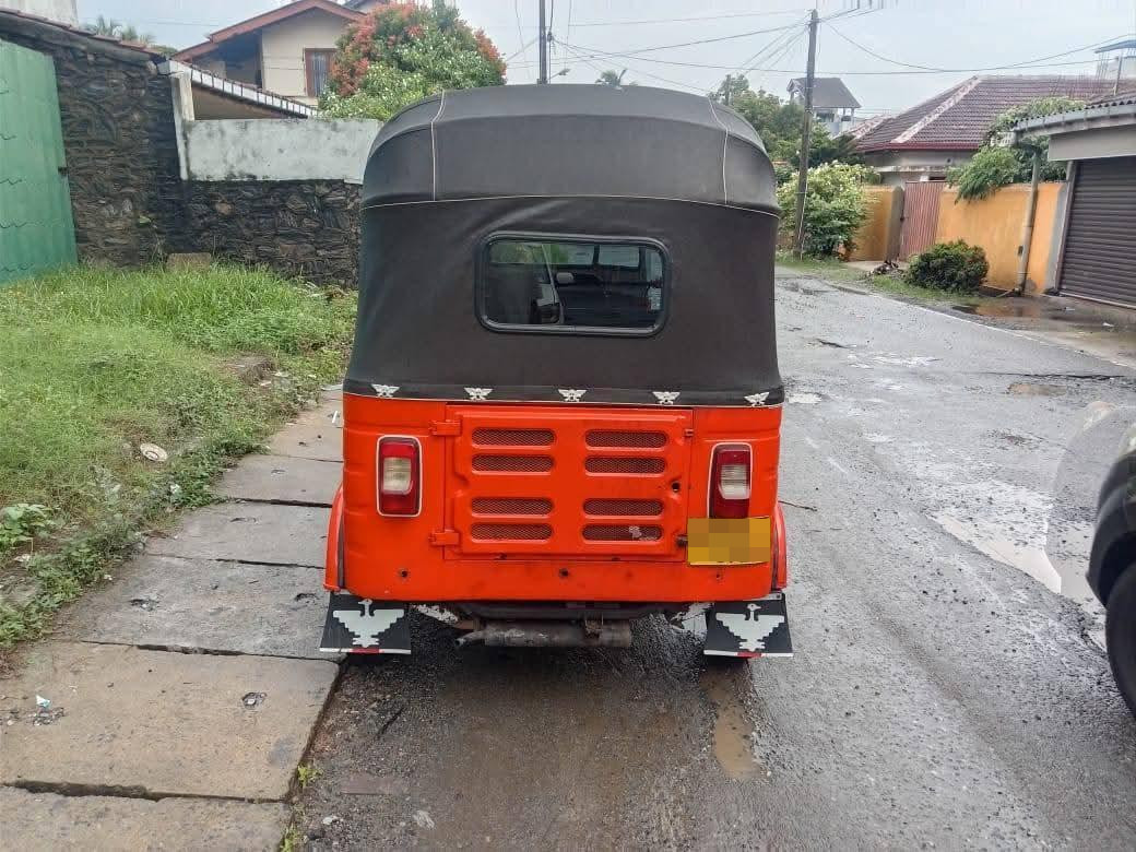 Bajaj Three Wheel 2007 - பயன்படுத்தப்பட்டது முச்சக்கர வண்டி sale in Sri Lanka - patpat.lk