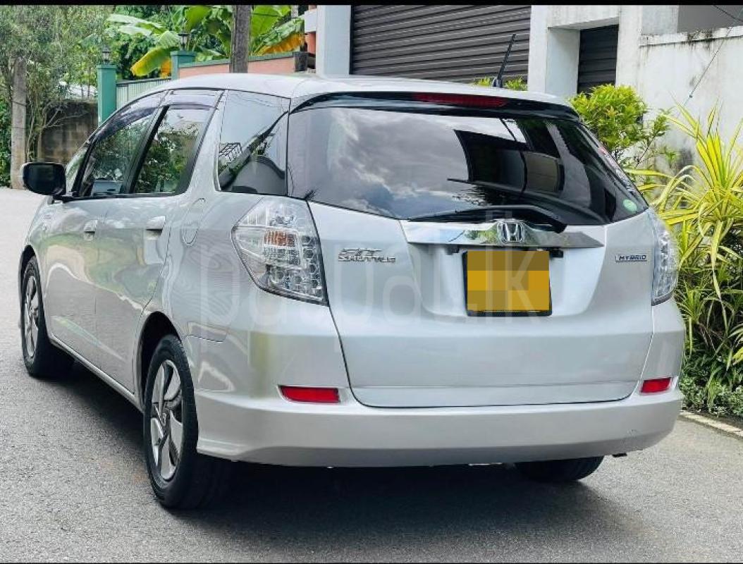 Honda FIT SHUTTLE 2013 - பயன்படுத்தப்பட்டது கார் sale in Sri Lanka - patpat.lk