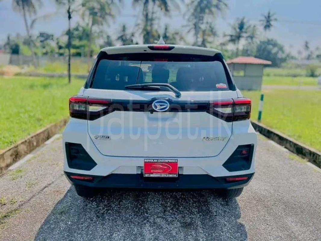 Advertisement image 1