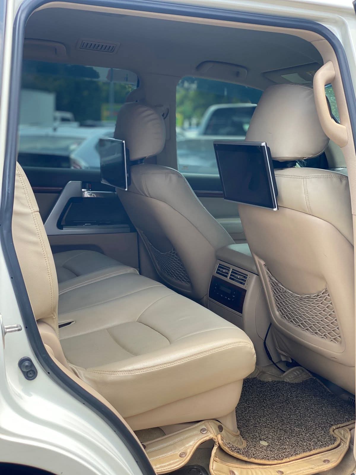 Toyota Land Cruiser 2015 - பயன்படுத்தப்பட்டது SUV sale in Sri Lanka - patpat.lk