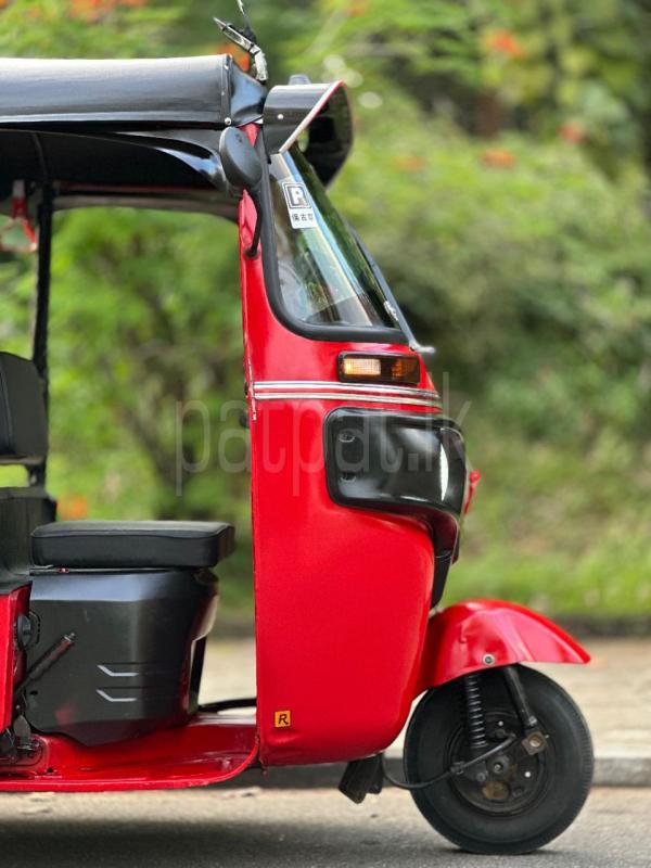 Bajaj Three Wheel 2016 - Used Three wheeler sale in Sri Lanka - patpat.lk